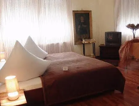 Riviera Hotel 2*